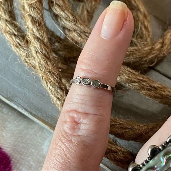 Sterling Silver CZ Toe Ring Midi Ring - Picture 4 of 5